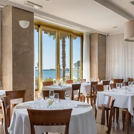 Otel Palace *