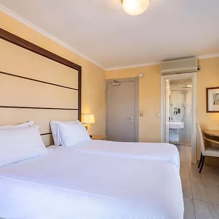 Palace Otel *